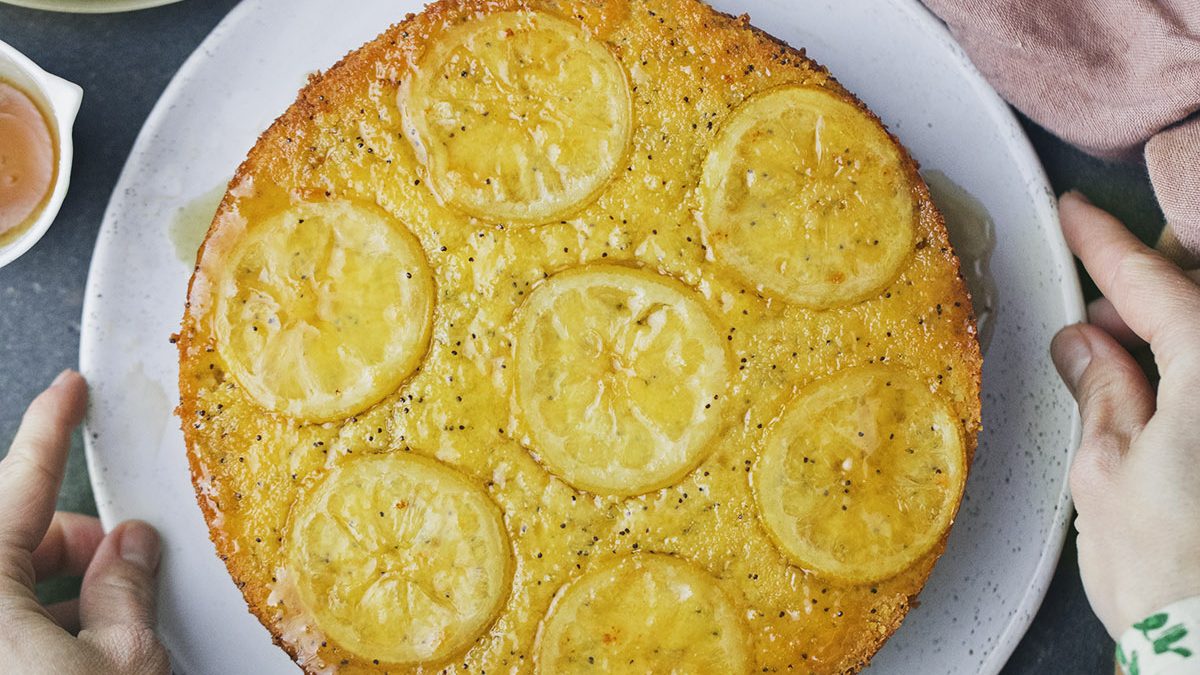 https://greenkitchenstories.com/wp-content/uploads/2021/05/Lemon-polenta-ricotta-cake-02-1200x675.jpg